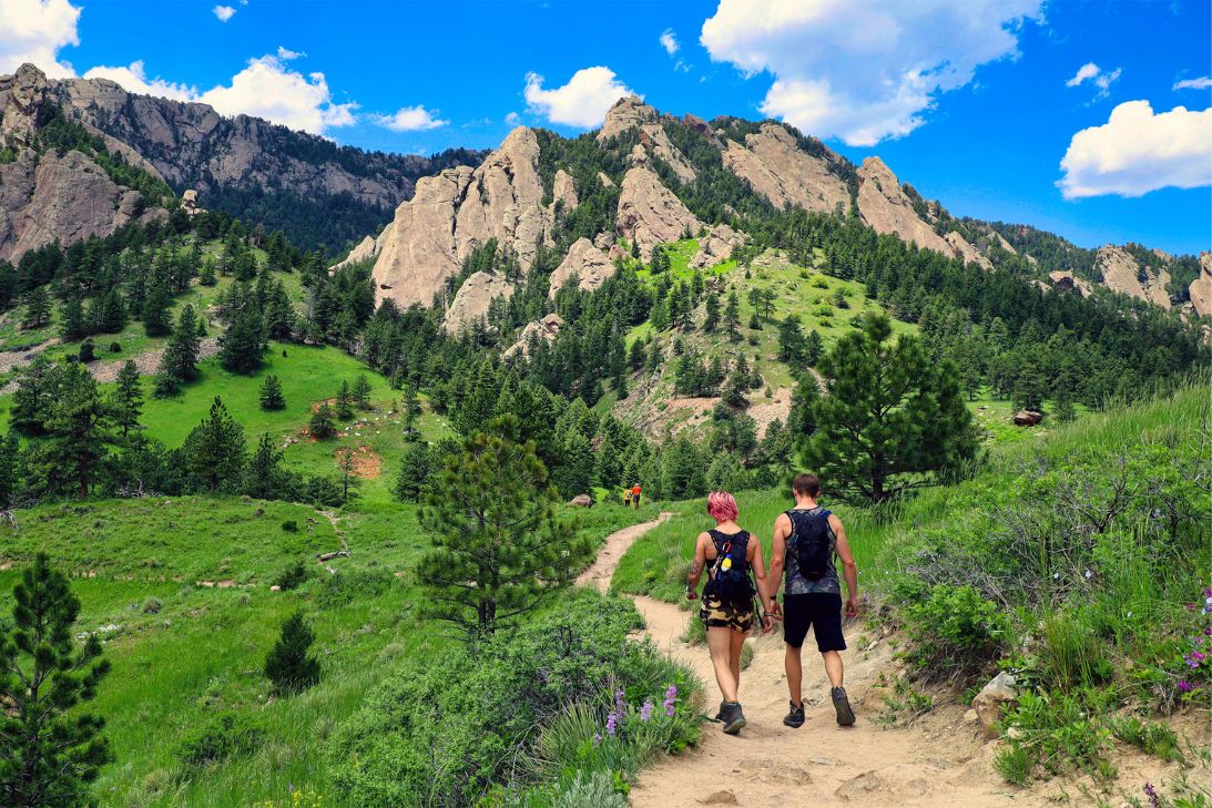 Backpacking vs. Hiking: What’s the Difference?