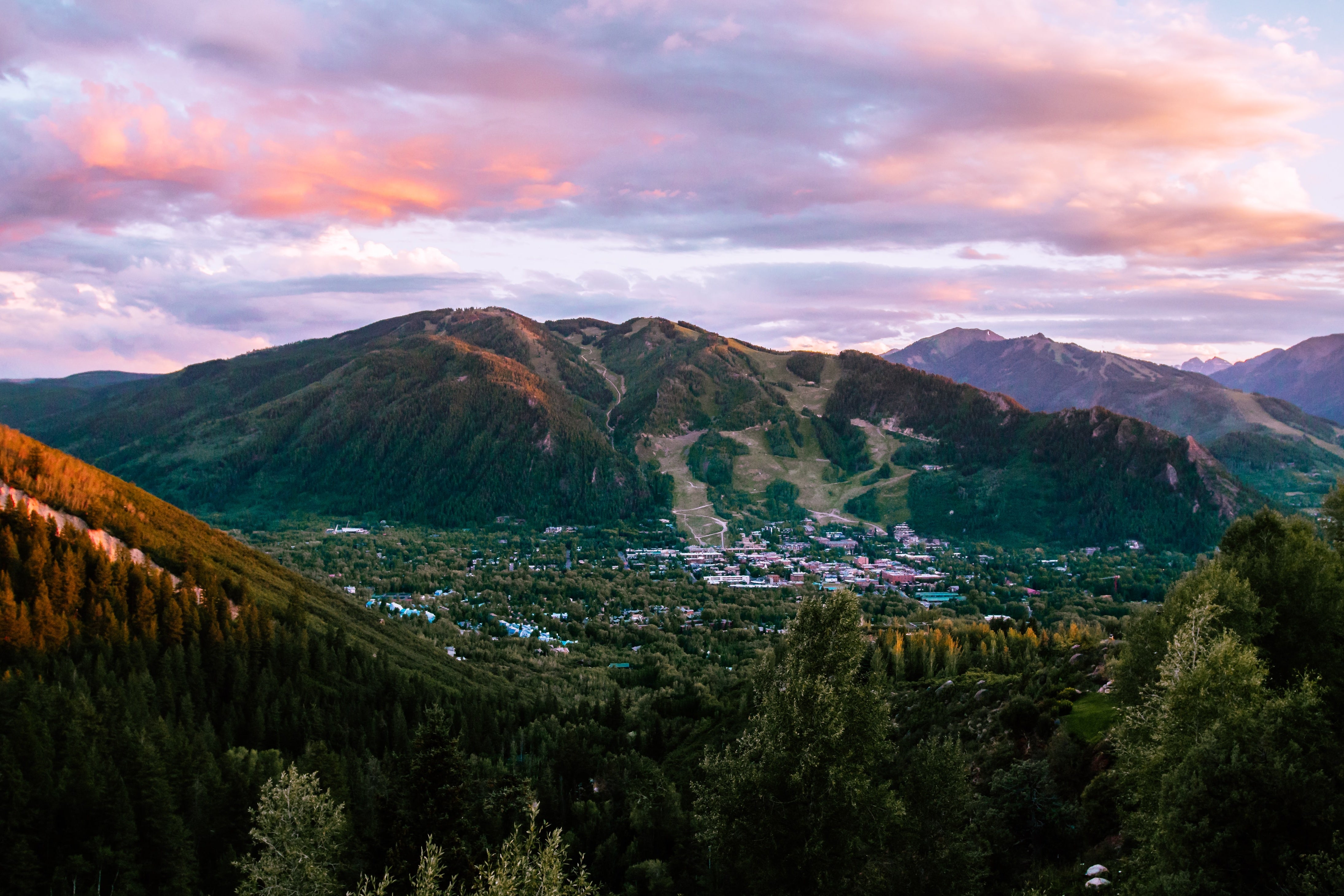 The Smallest Towns In Colorado That You Won't Want to Miss